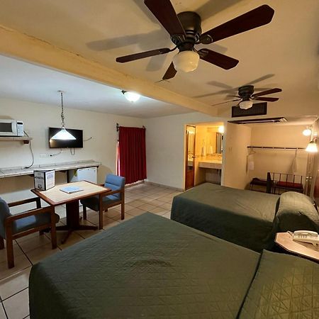 Hotel Suites Kino Hermosillo Kültér fotó