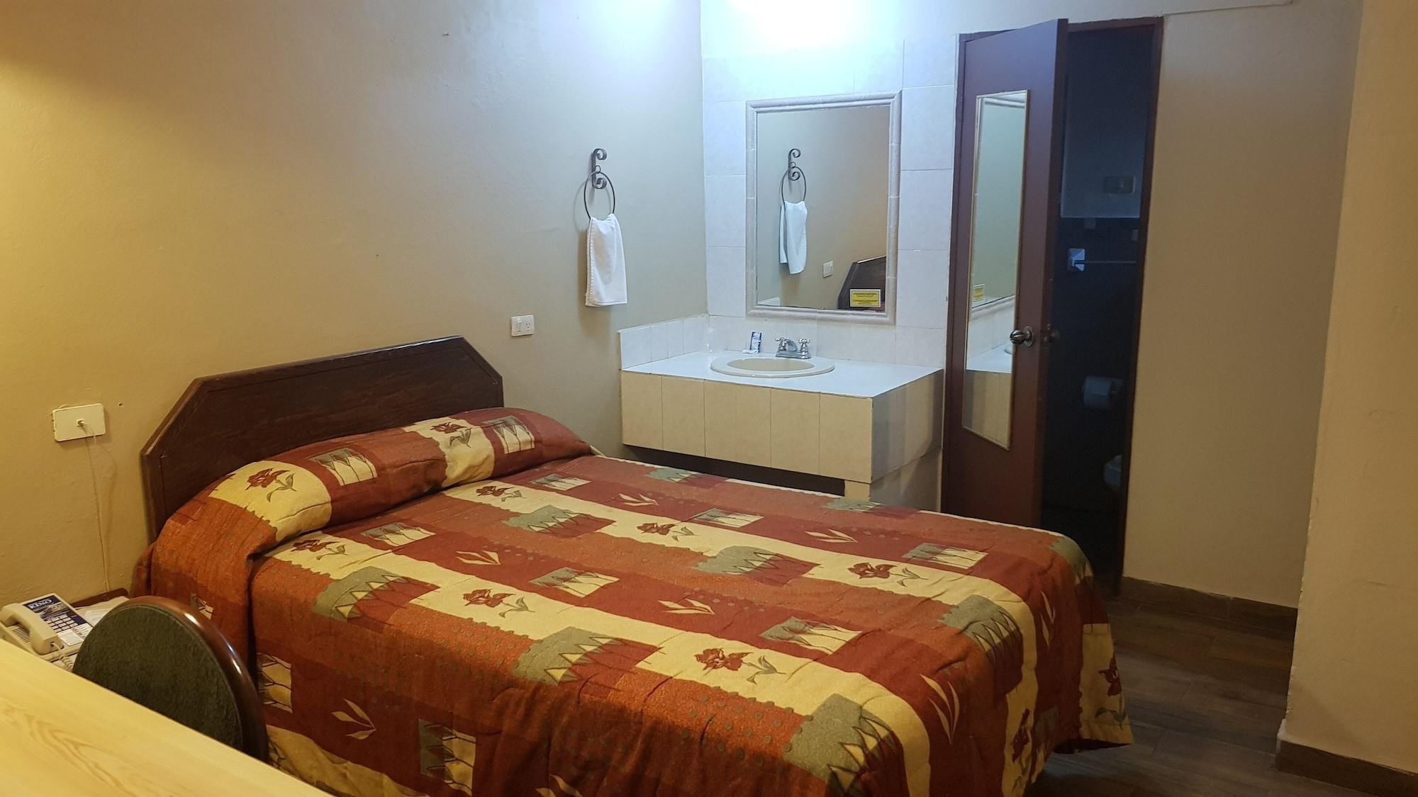 Hotel Suites Kino Hermosillo Kültér fotó