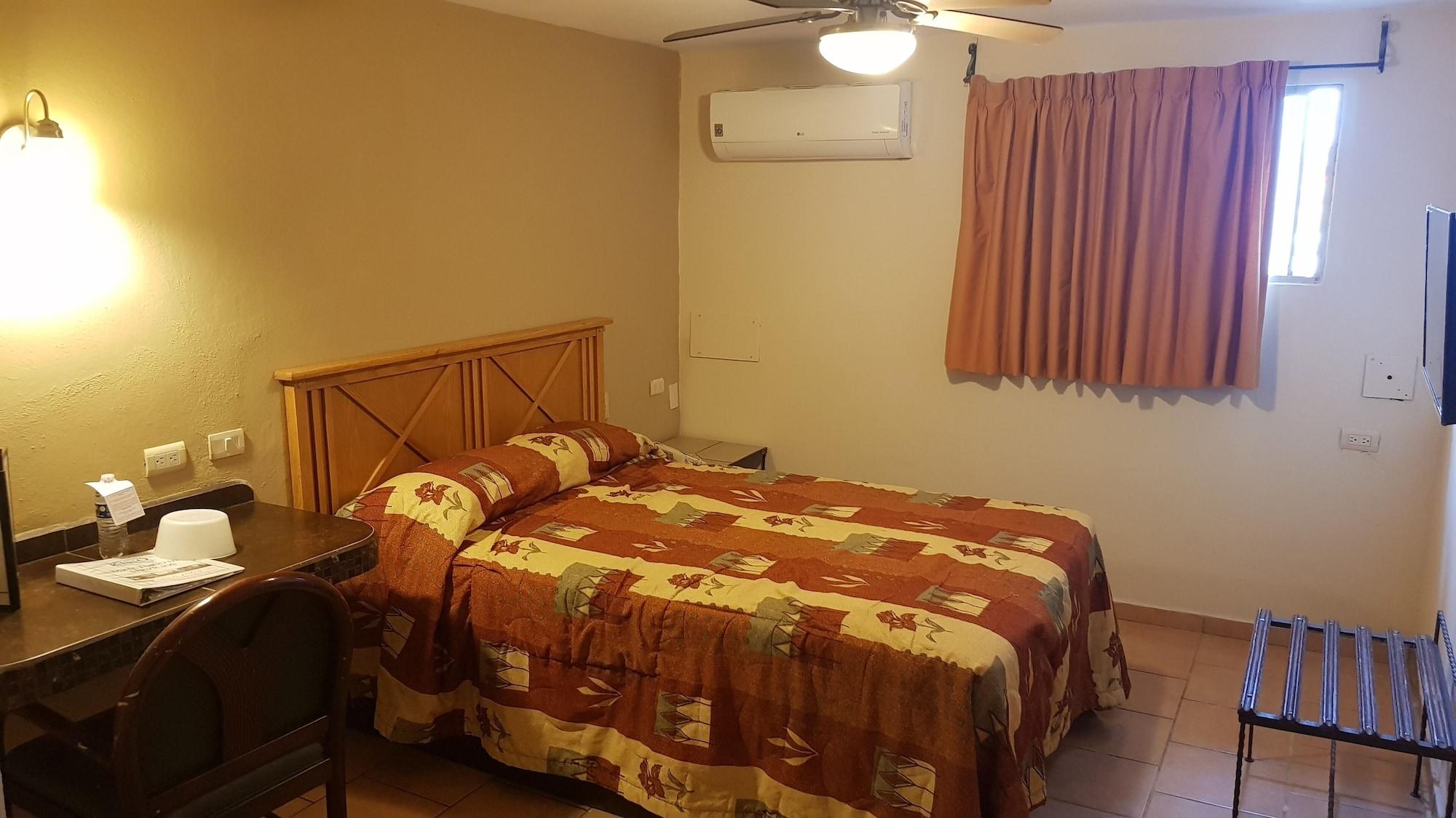 Hotel Suites Kino Hermosillo Kültér fotó