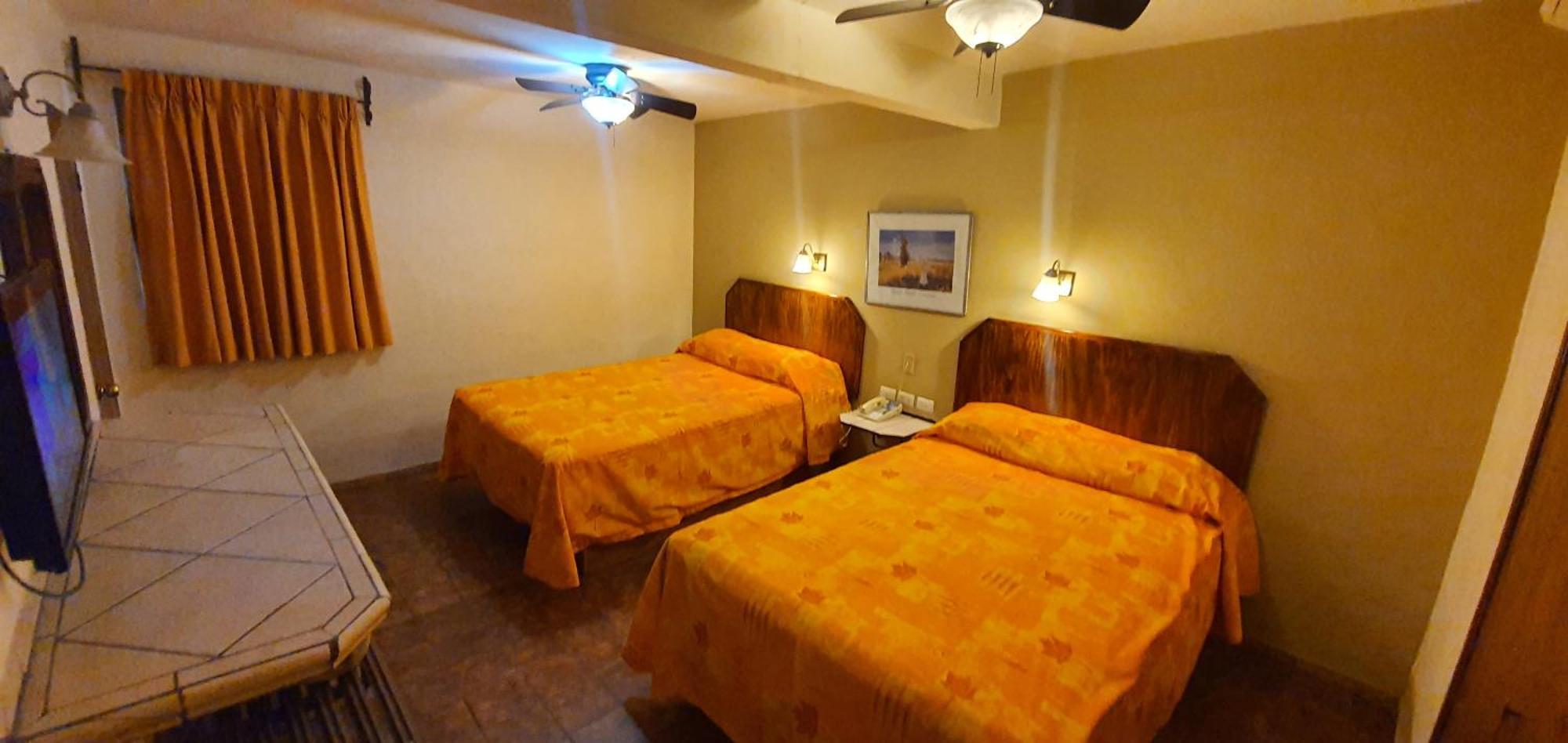 Hotel Suites Kino Hermosillo Kültér fotó