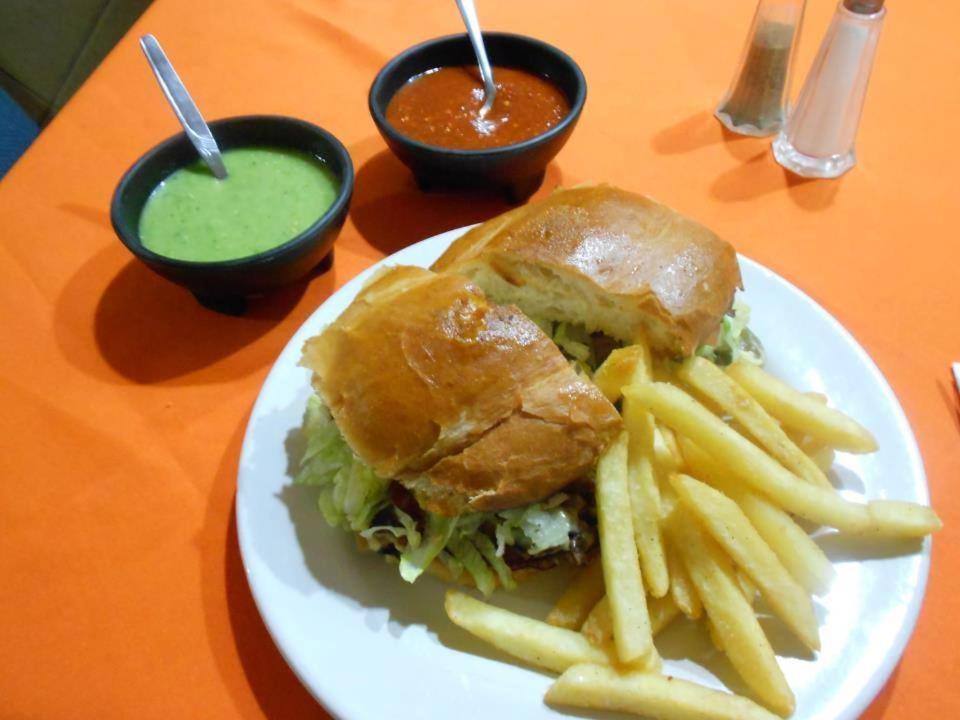 Hotel Suites Kino Hermosillo Kültér fotó